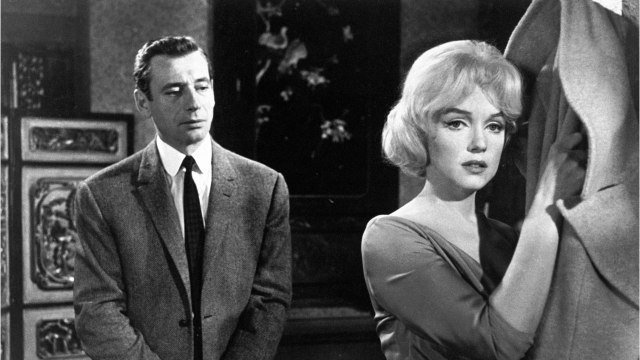 GALA VIDEO - Marilyn Monroe était-elle réellement enceinte d’Yves Montand ? (1)