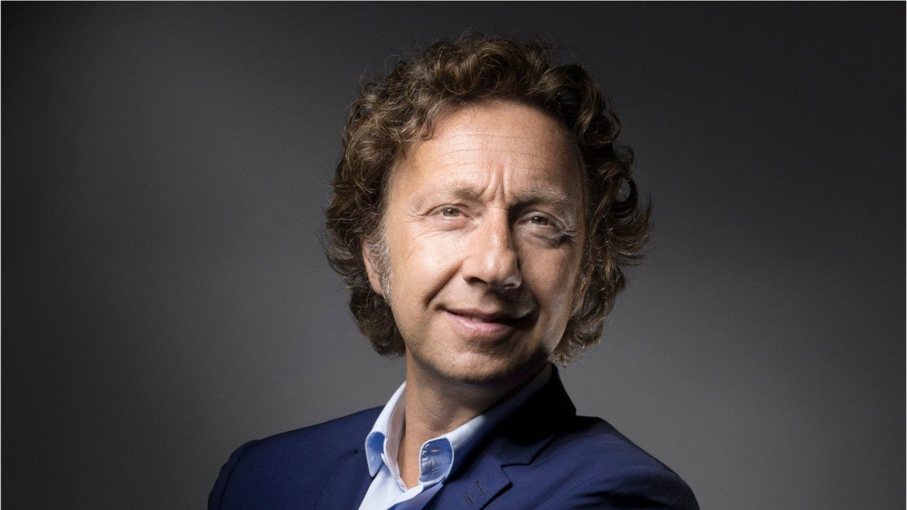 GALA VIDEO – Stéphane Bern et son amoureux Yori Bailleres en Grèce : découvrez le petit surnom de l'animateur dans l'intimité