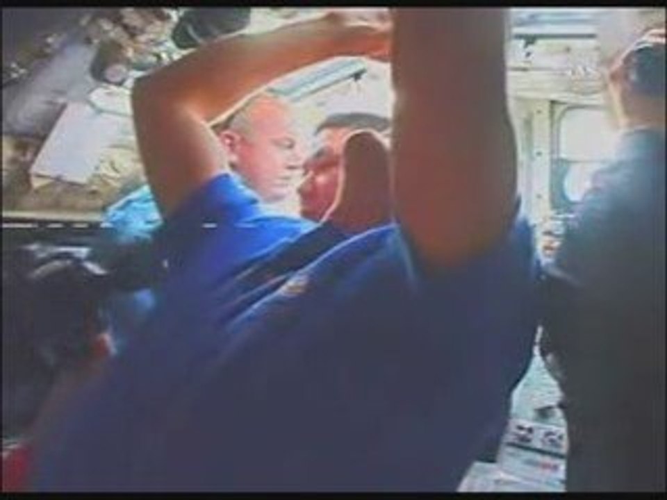 OVNI près d'ISS : Février 2008