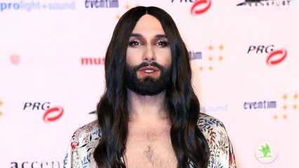 GALA VIDEO - Eurovision : Conchita Wurst totalement métamorphosée depuis sa victoire en 2014