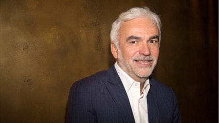 GALA VIDEO - « Je m'en fiche " : Pascal Praud pas gêné par les caricatures des humoristes