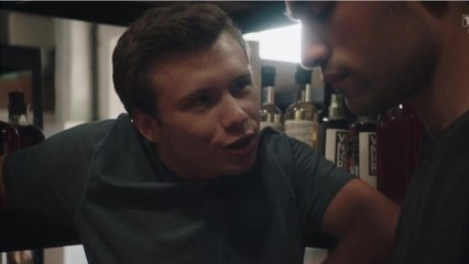 GALA VIDÉO - Ici tout commence : deux acteurs officialisent leur couple.