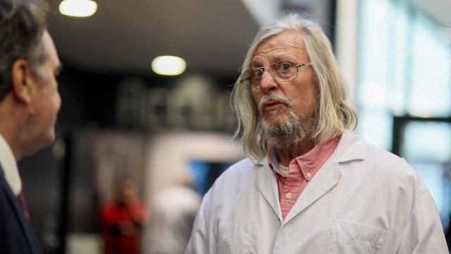 GALA VIDEO - « Didier Raoult vrille complètement : les langues se délient.