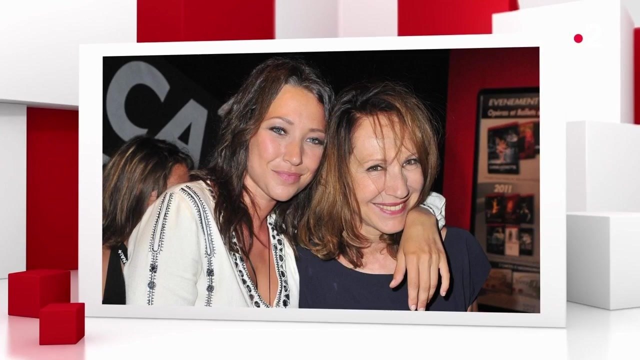 VIDÉO - "Je ne veux pas me mêler de son travail" : Nathalie Baye se confie sur sa fille Laura Smet