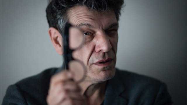 GALA VIDEO - Le saviez-vous ? Marc Lavoine a été hébergé par Marine Delterme à ses débuts.