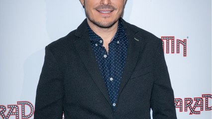 GALA VIDÉO - Vincent Niclo présente sa mère… et la ressemblance est frappante