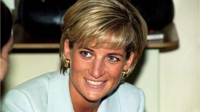 GALA VIDÉO - Mort de Diana : l'hommage émouvant de son frère Charles Spencer