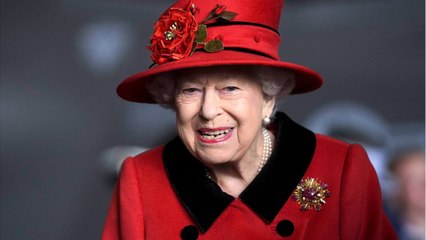 GALA VIDEO - L’affront à Elizabeth II : son portrait décroché !