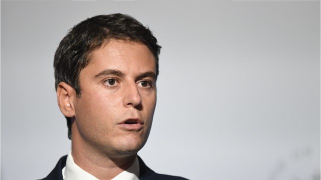 GALA VIDEO - Emmanuel Macron giflé : « Il voulait faire face révèle Gabriel Attal