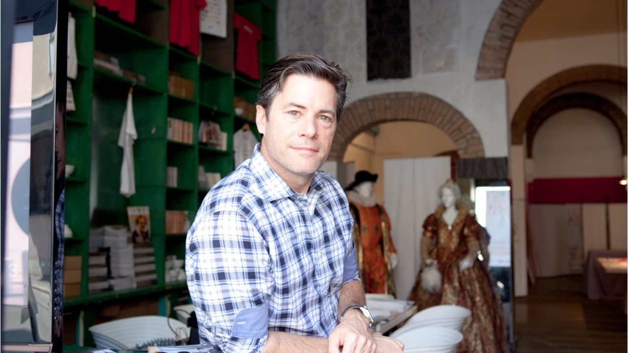 GALA VIDEO - Prince Harry : qui est JR Moehringer, embauché pour écrire ses Mémoires ?