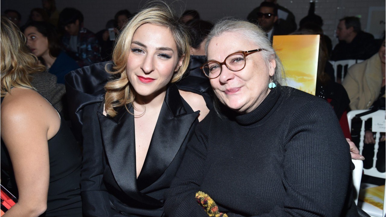 GALA VIDÉO - Josiane Balasko : "des conflits" avec sa fille Marilou Berry, elle évoque leur relation