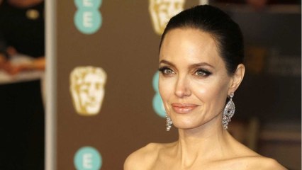 GALA VIDEO - Angelina Jolie : retour de flamme avec son 1er mari Jonny Lee ? Syndrome Bennifer activé.