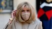 GALA VIDEO - PHOTO – Brigitte Macron dégaine le look jean baskets pour la fin du G7… Et on adore !