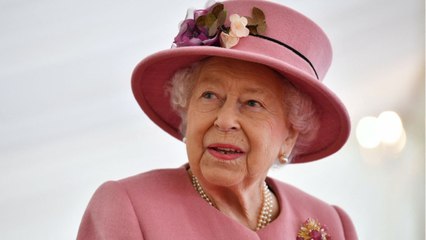 GALA VIDEO - Elizabeth II : « jamais se plaindre, jamais expliquer "… La devise de la reine aux oubliettes.