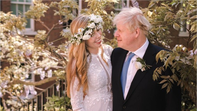 GALA VIDEO - Carnet Rose : Boris Johnson et Carrie Symonds attendent leur 2e enfant ensemble.
