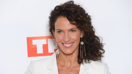 GALA VIDEO - Linda Hardy : quelles sont ses relations avec son ex Peter Neerinckx, le père de son fils ?
