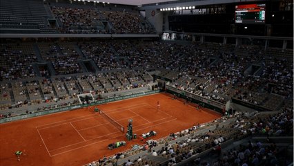 GALA VIDEO - Emmanuel Macron : deux poids deux mesures ? Cette nouvelle polémique qui ne passe pas