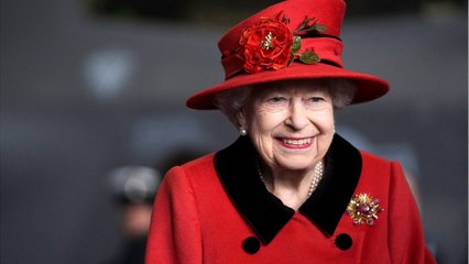 GALA VIDEO - Mort du prince Philip : le beau geste de la reine