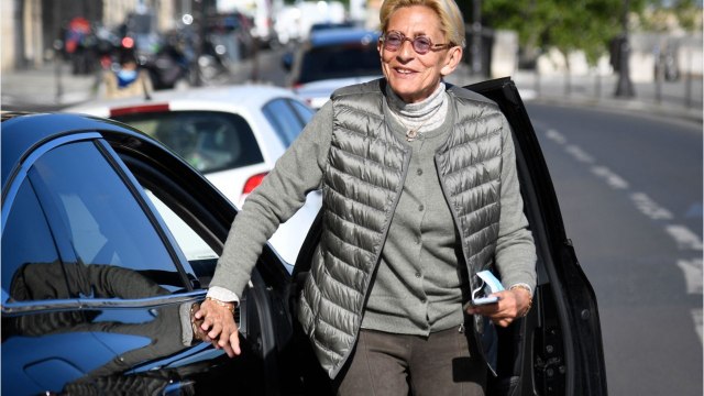 GALA VIDÉO - Emmanuel Macron giflé : Isabelle Balkany ose une petite blague