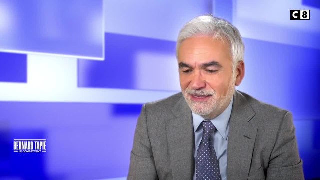 (Exclu) VIDÉO - Tu me fais chier : les dessous de la bagarre entre Bernard Tapie et Pascal Praud