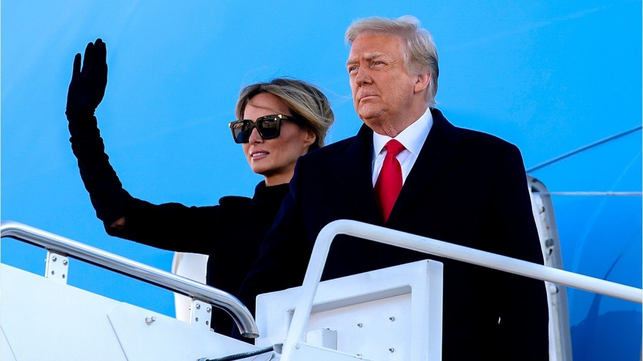 GALA VIDEO - Qui l'eut cru ? Melania Trump aurait eu une réaction étonnante lors son départ de la Maison-Blanche