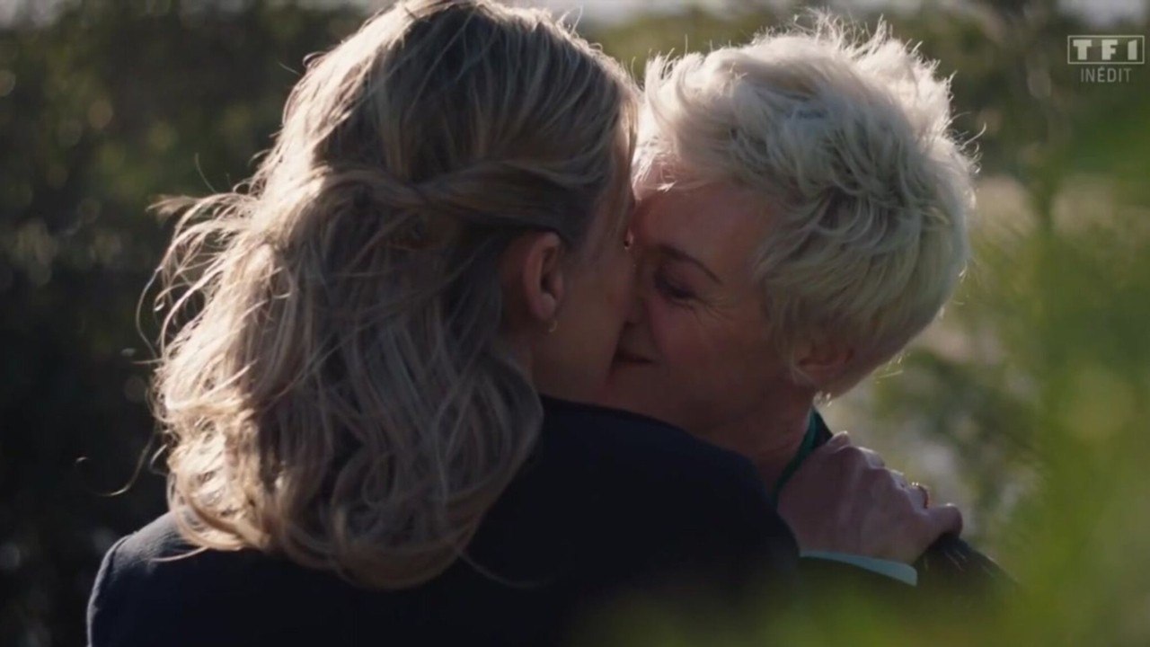 GALA VIDEO - Ici tout commence : l'histoire d'amour de Claire et Olivia subjugue les fans