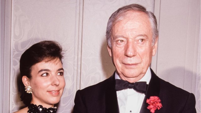 GALA VIDEO - Yves Montand : que devient sa veuve Carole Amiel ?