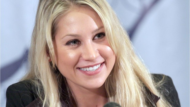 GALA VIDEO - Roland Garros : que devient Anna Kournikova, la femme d’Enrique Iglesias ?