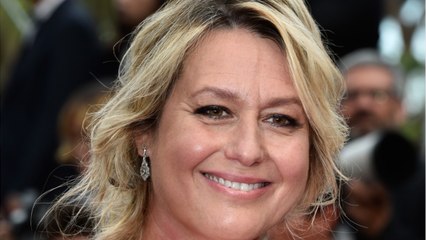 GALA VIDÉO - Luana Belmondo dévoile un adorable cliché de son fils Alessandro et son illustre grand-père