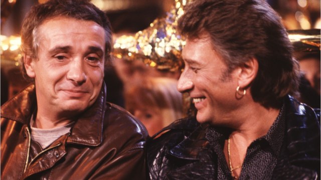 GALA VIDEO - « Qu’est-ce que tu fais avec ce con ? : cette scène surréaliste entre Johny Hallyday et Michel Sardou.