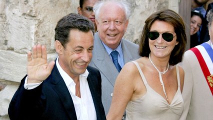 GALA VIDEO - « Elle est pour moi " : quand Nicolas Sarkozy voulait piquer Cécilia à Jacques Martin.