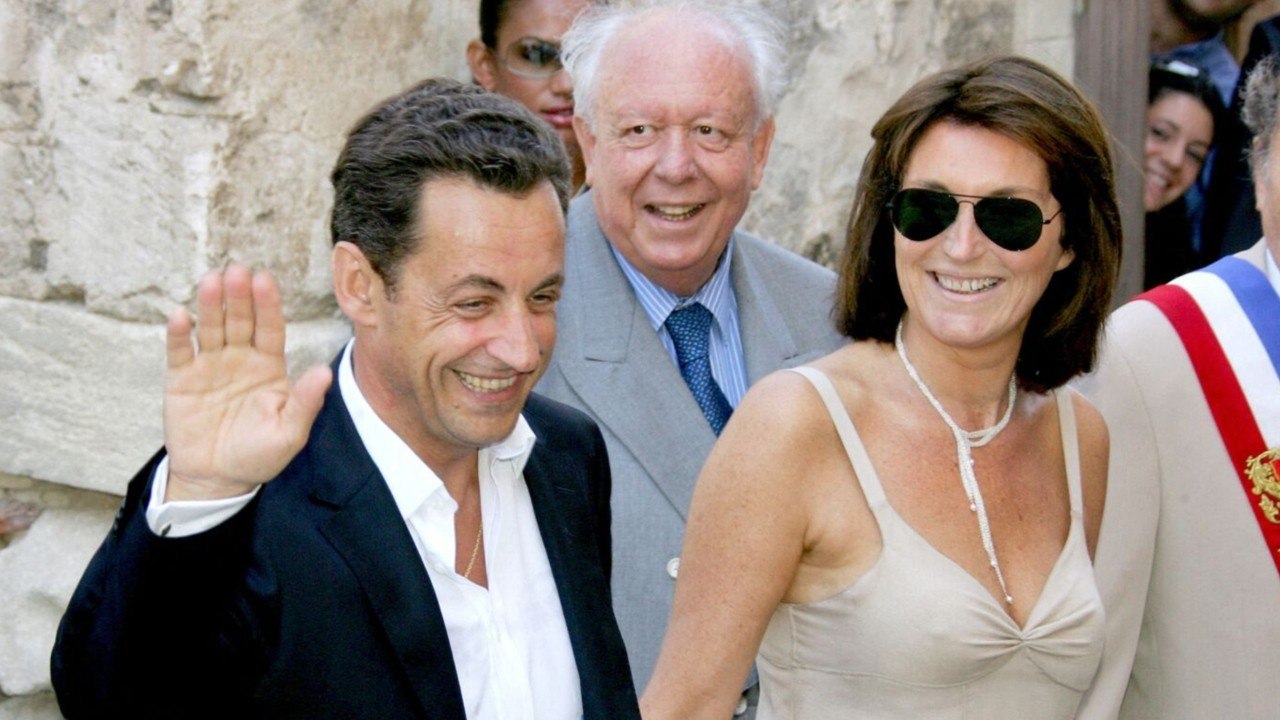 GALA VIDEO - « Elle est pour moi " : quand Nicolas Sarkozy voulait piquer Cécilia à Jacques Martin.