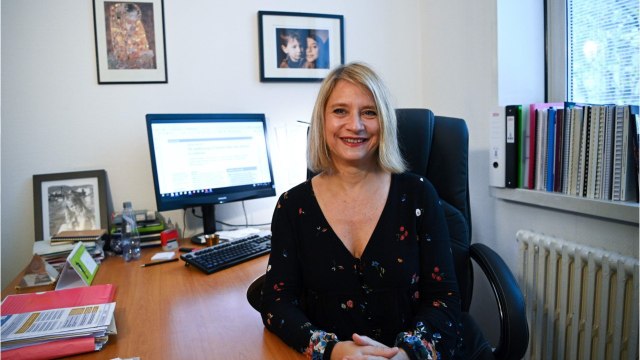 GALA VIDEO - Karine Lacombe : l'infectiologue pour l'obligation de vaccination et elle le fait savoir.