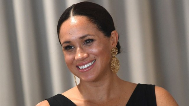 GALA VIDÉO - Accouchement de Meghan Markle imminent, Laeticia Hallyday privée de Jalil Lespert… Les 6 infos de la semaine.