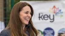 GALA VIDEO – Kate Middleton stylée pour une étonnante partie de cache-cache