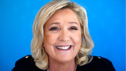 GALA VIDEO - "Contrairement à Sarko, elle s'en fout !" : Marine Le Pen hermétique aux critiques