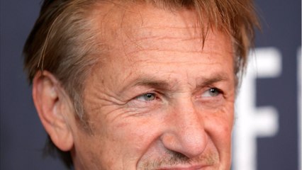 GALA VIDEO - Sean Penn catégorique : son avis sur le vaccin ne va pas plaire à tout le monde
