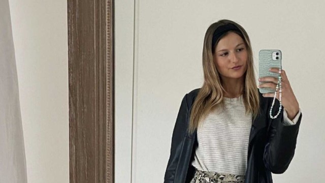 GALA VIDEO - Lola Courbet : soleil, plage et bikini… Dernier cliché avant la fin des vacances