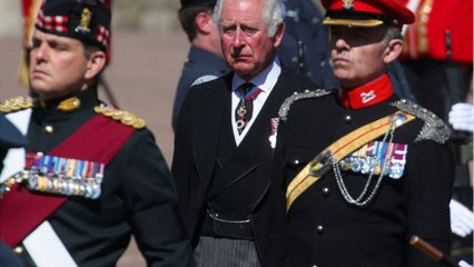 GALA VIDÉO - Le prince Charles « plus heureux " depuis la mort de son père ? Il peut enfin s'imposer