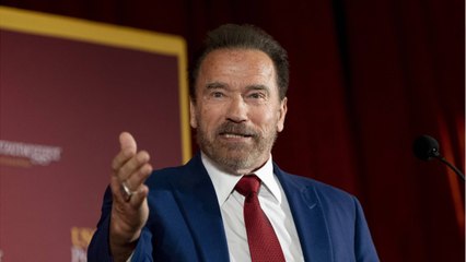 GALA VIDEO - Arnold Schwarzenegger agacé par les antivax : "Allez vous faire foutre avec votre liberté"