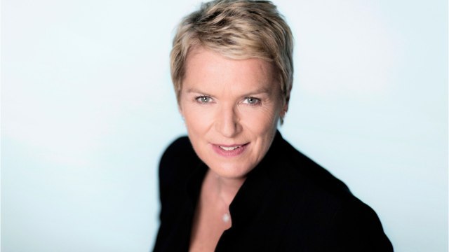 GALA VIDÉO - Elise Lucet en larmes : cette humiliation qui la hante encore