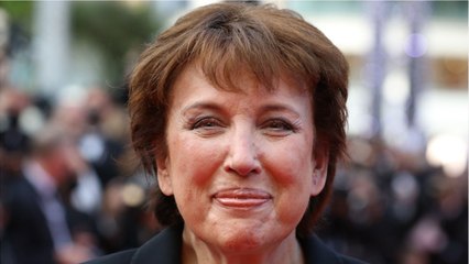 GALA VIDEO - PHOTO – Roselyne Bachelot fan de Kaamelott ? Ce drôle de clin d'oeil