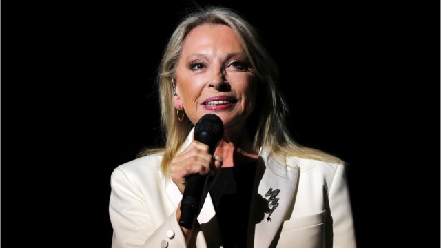 GALA VIDEO - Véronique Sanson guérie du cancer : « Je suis en totale rémission