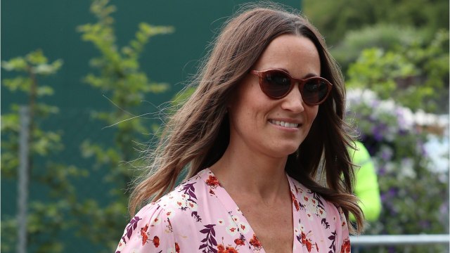 GALA VIDEO - Pippa Middleton chic et bohème au mariage de son frère James : son look enfin dévoilé.