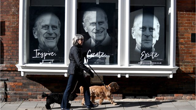 GALA VIDEO - Obsèques du prince Philip : sa famille cachée conviée par Elizabeth II