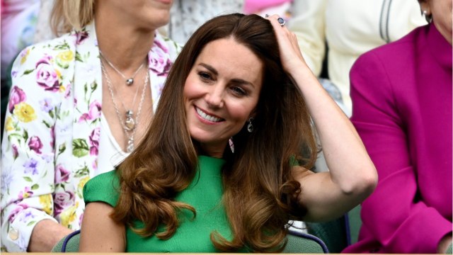 GALA VIDÉO - Kate Middleton : cette cicatrice qui continue d'intriguer