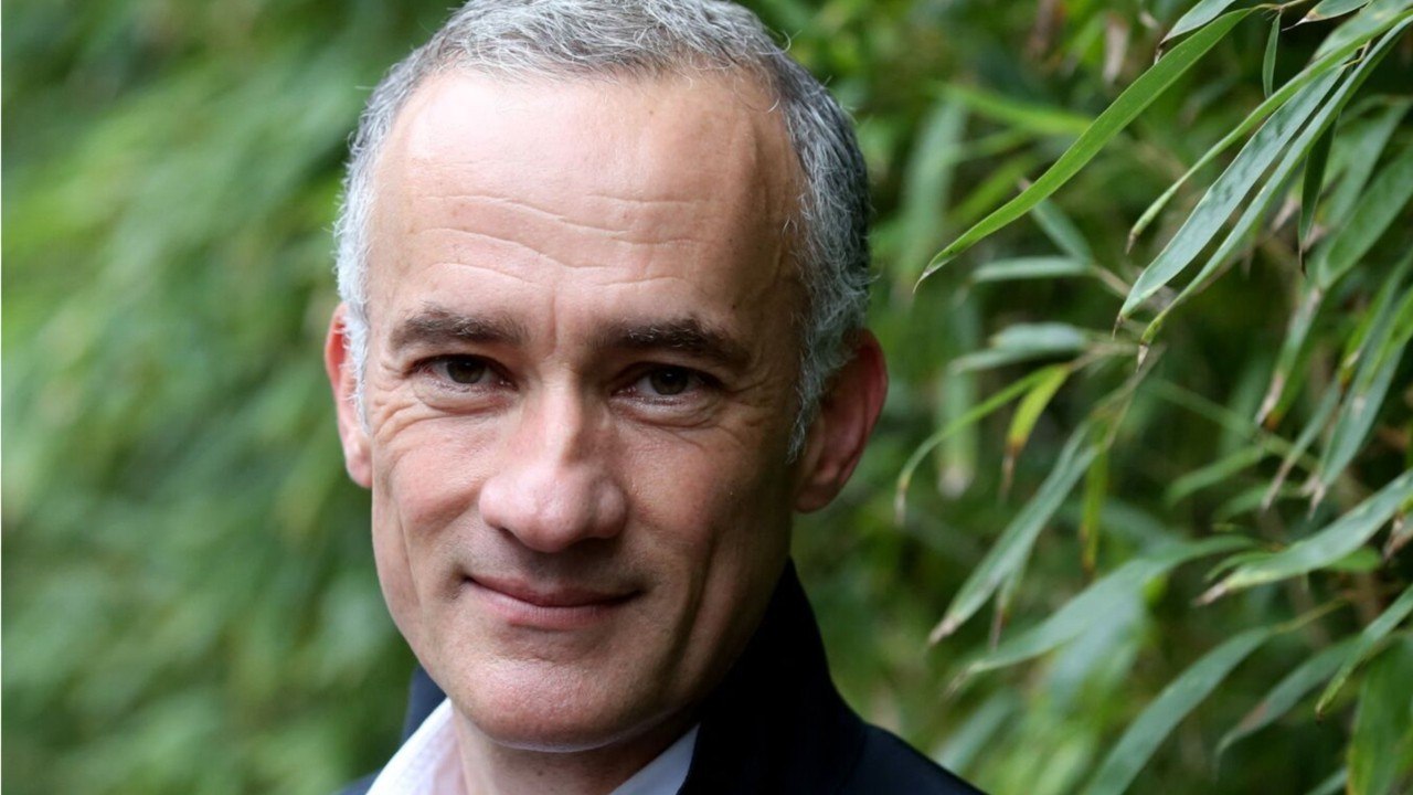 GALA VIDEO - Mort de Jean-Paul Belmondo : pourquoi Gilles Bouleau a « eu du mal à garder son émotion ".