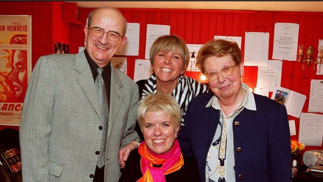 GALA VIDEO - Mimie Mathy en deuil : son père est mort