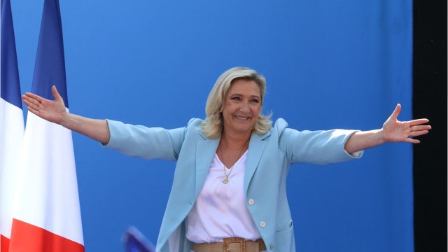 GALA VIDEO - Marine Le Pen gonflée face à Sonia Mabrouk : Je me prépare à gagner la présidentielle