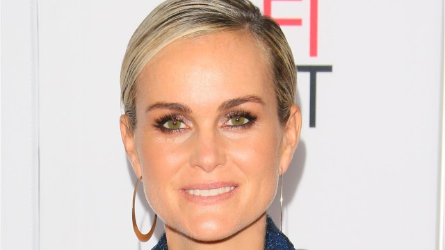 GALA VIDÉO - PHOTO – Jalil Lespert fait tout comme Johnny avec Laeticia Hallyday